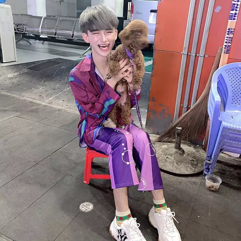 Đức Bo với hình ảnh “dẹo” lố bịch