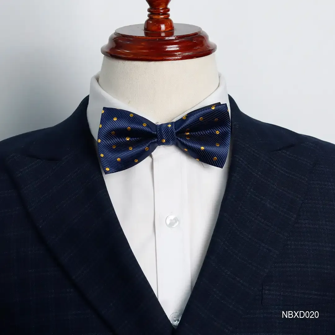 Phong cách sáng tạo giữa cà vạt và trang phục đời thường